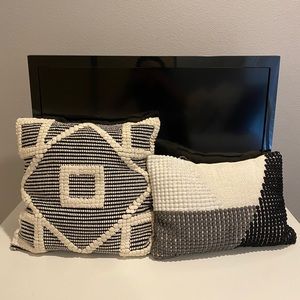 Throw Pillows